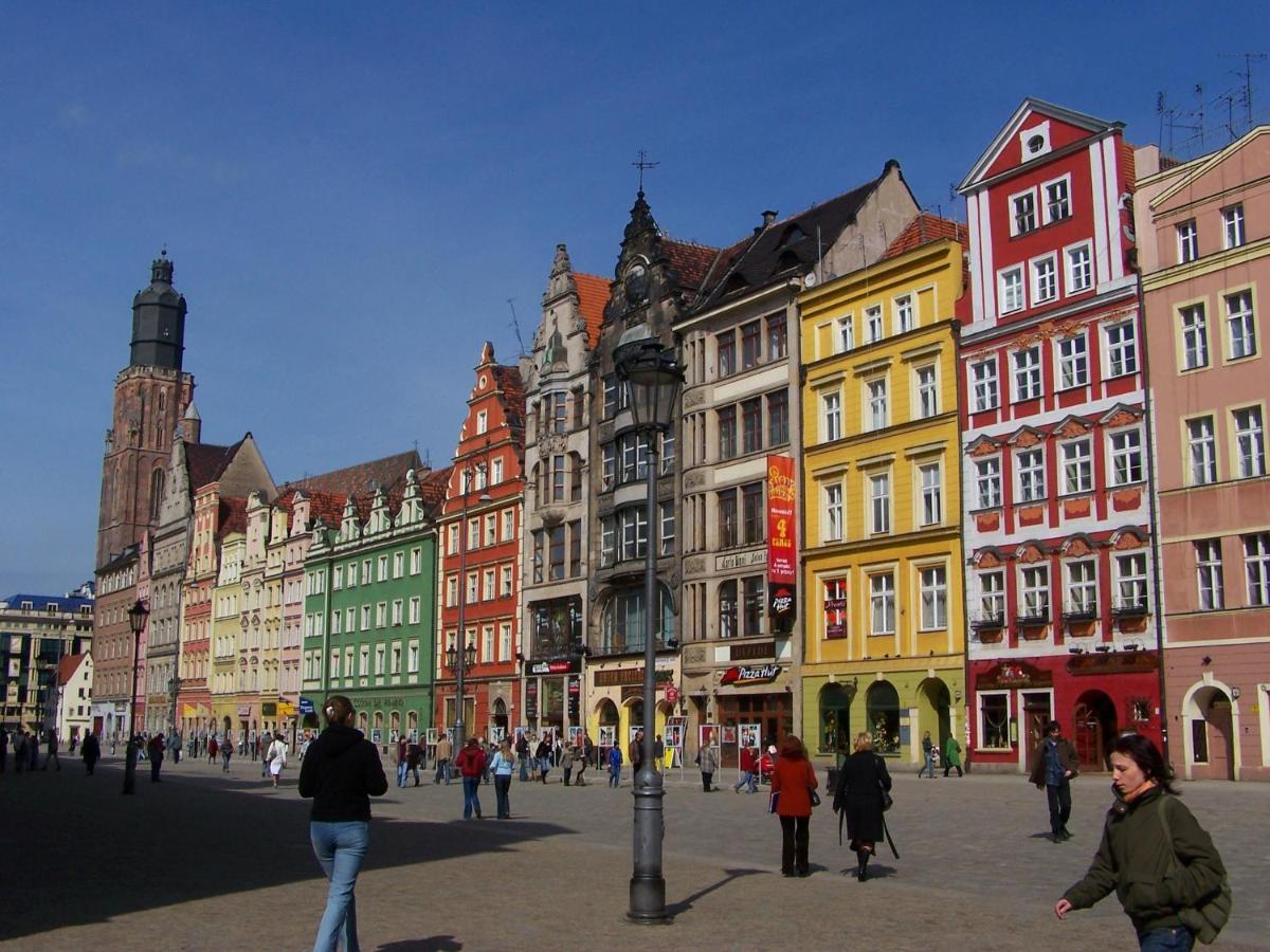 Right In The Heart Of Wroclaw Apartment Bagian luar foto